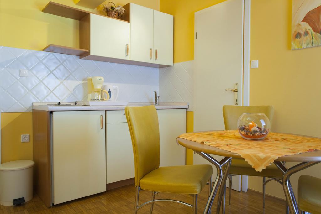Villa Neda Makarska Kamer foto